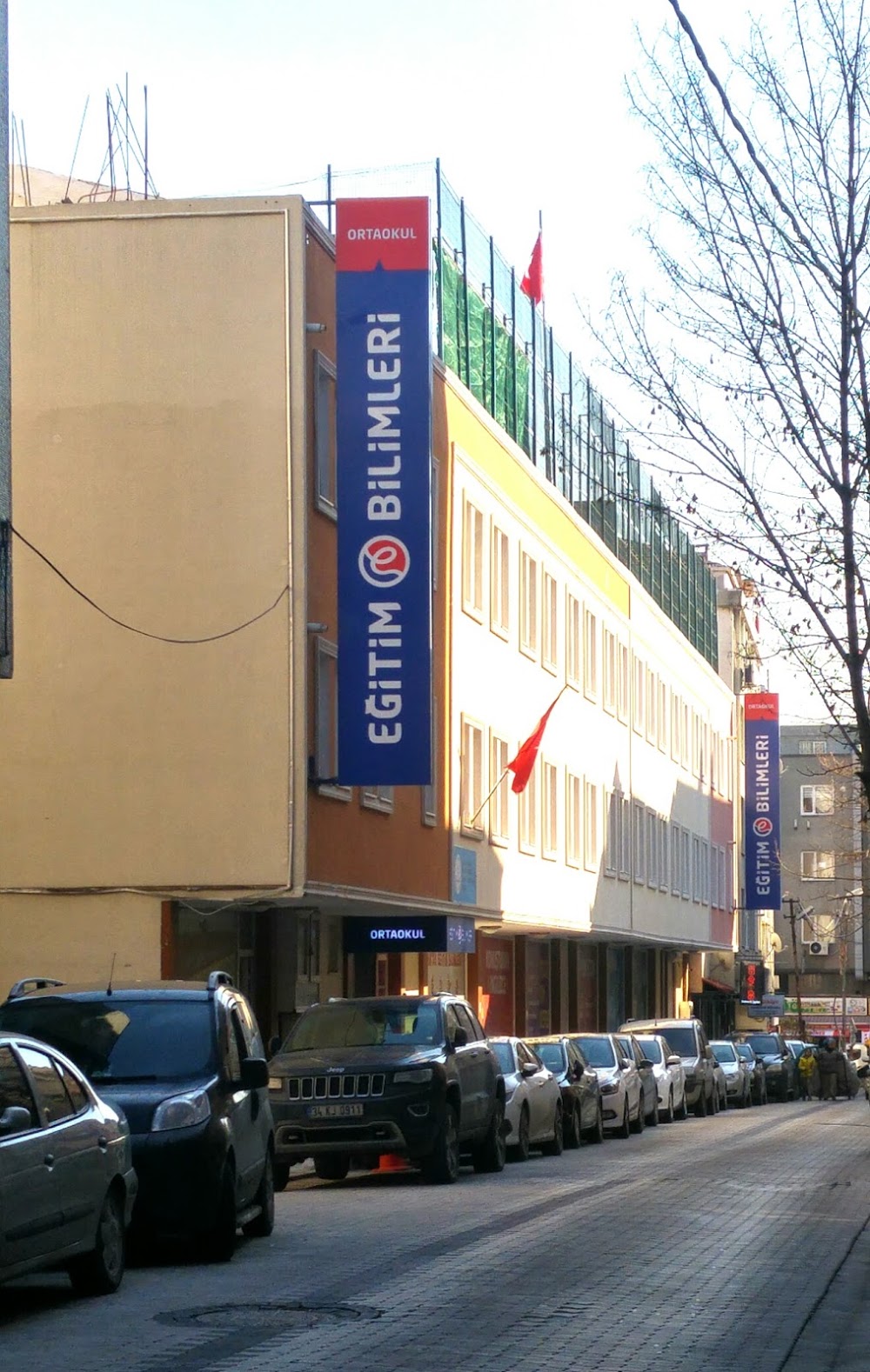 Özel Halkalı Eğitim Bilimleri Ortaokulu Fotoğrafları 1