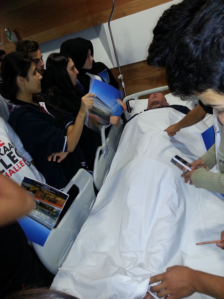 Özel Acıbadem Koleji Anadolu Sağlık Meslek Lisesi Fotoğrafları 3