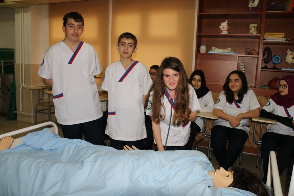 Özel İbni Sina Anadolu Sağlık Meslek Lisesi Fotoğrafları 4