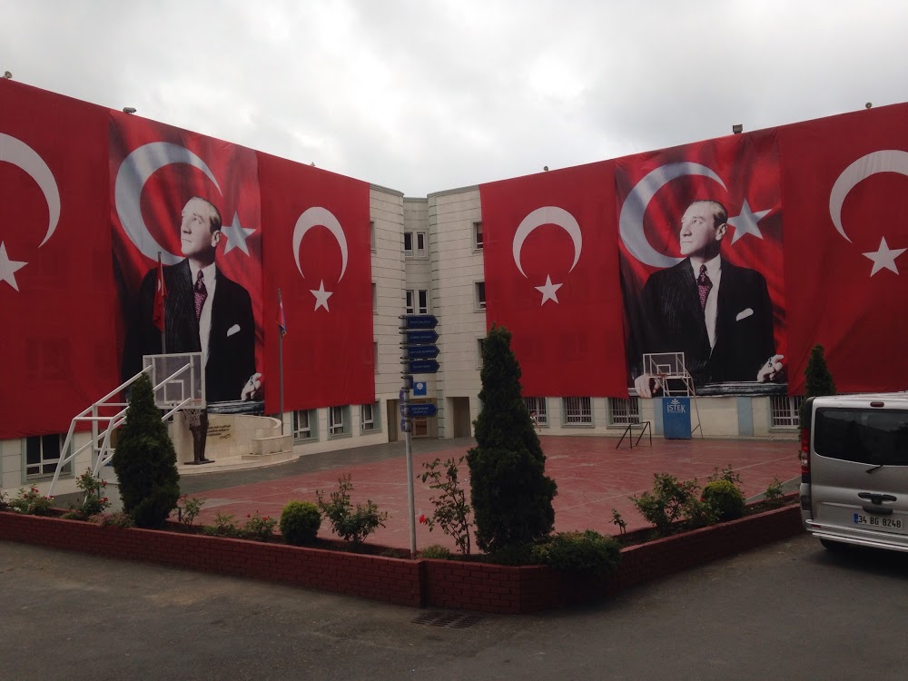 Özel İstek Okulları Kemal Atatürk Ortaokulu Fotoğrafları 1