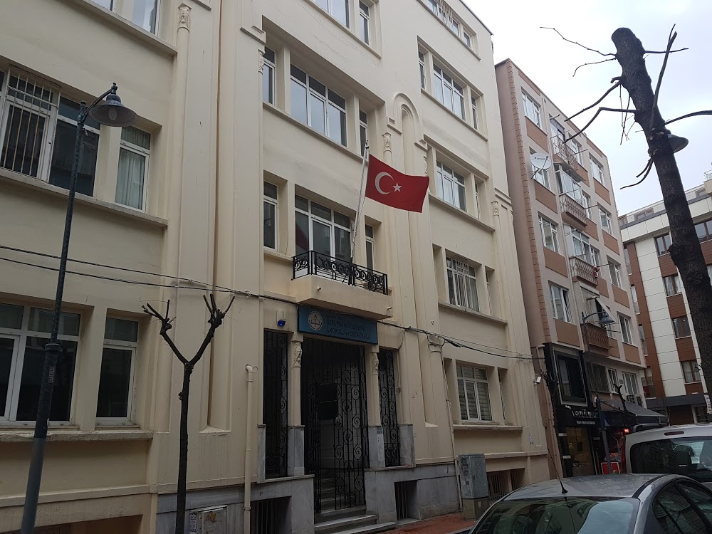 Özel Feriköy Ermeni İlkokulu Fotoğrafları 1