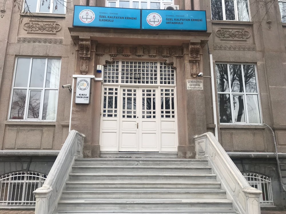 Özel Karagözyan Ermeni Ortaokulu Fotoğrafları 4