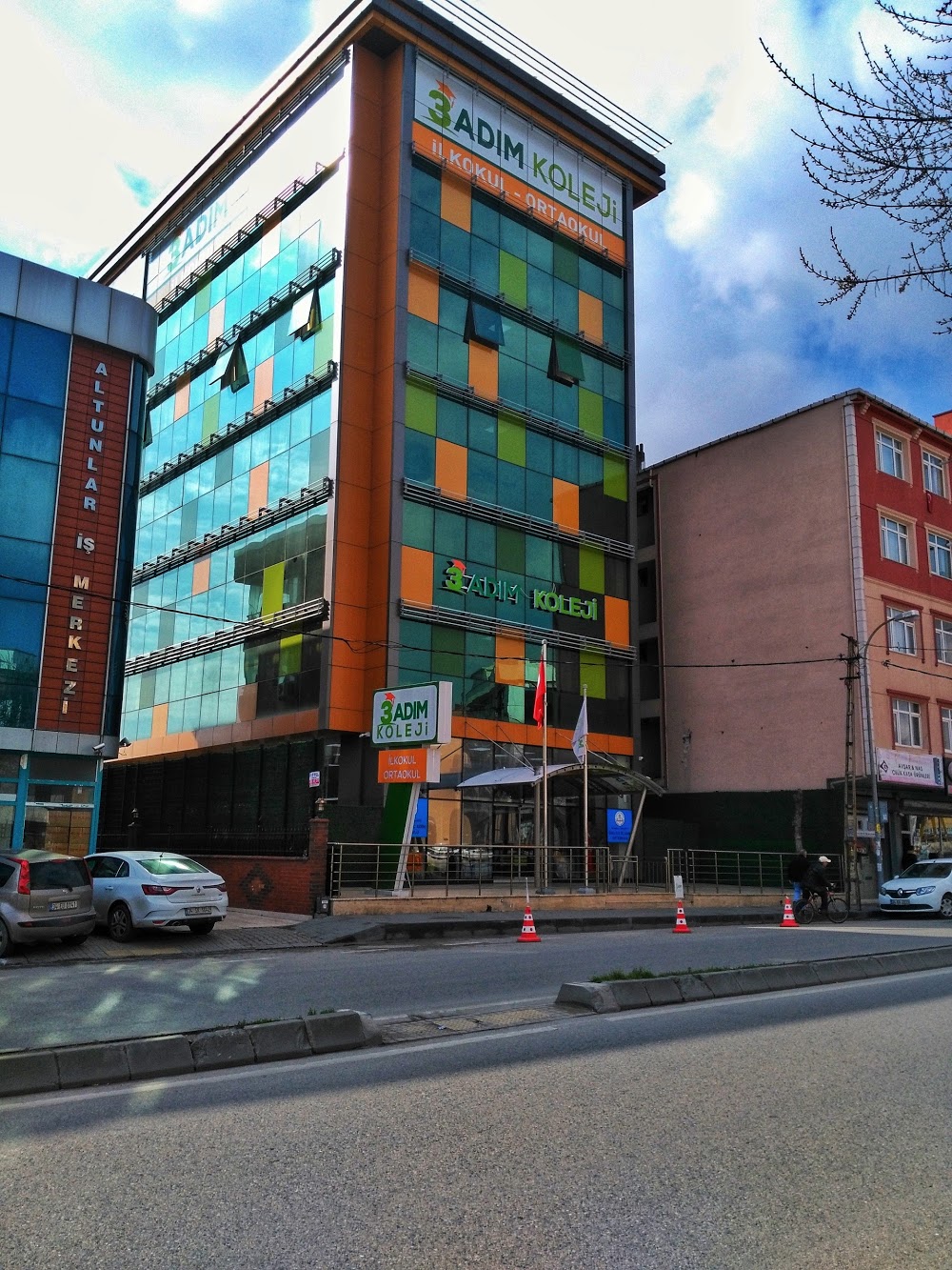 Özel 3 Adım Koleji Ortaokulu fotoğraf 1