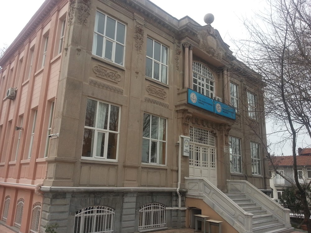 Özel Kalfayan Ermeni İlkokulu Fotoğrafları 1