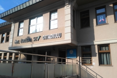 Özel Üsküdar Ortaokulu fotoğraf 3