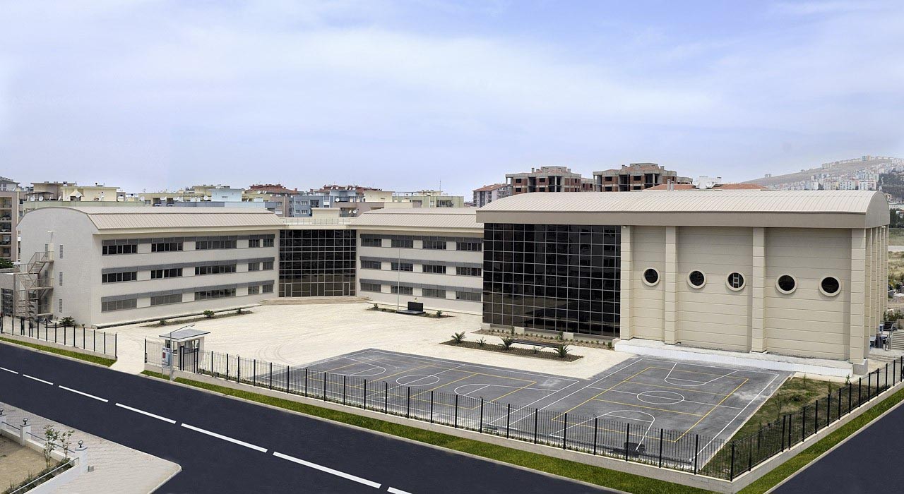 İzmir Büyük Çiğli Özel Türk İlkokulu kampüs fotoğrafı