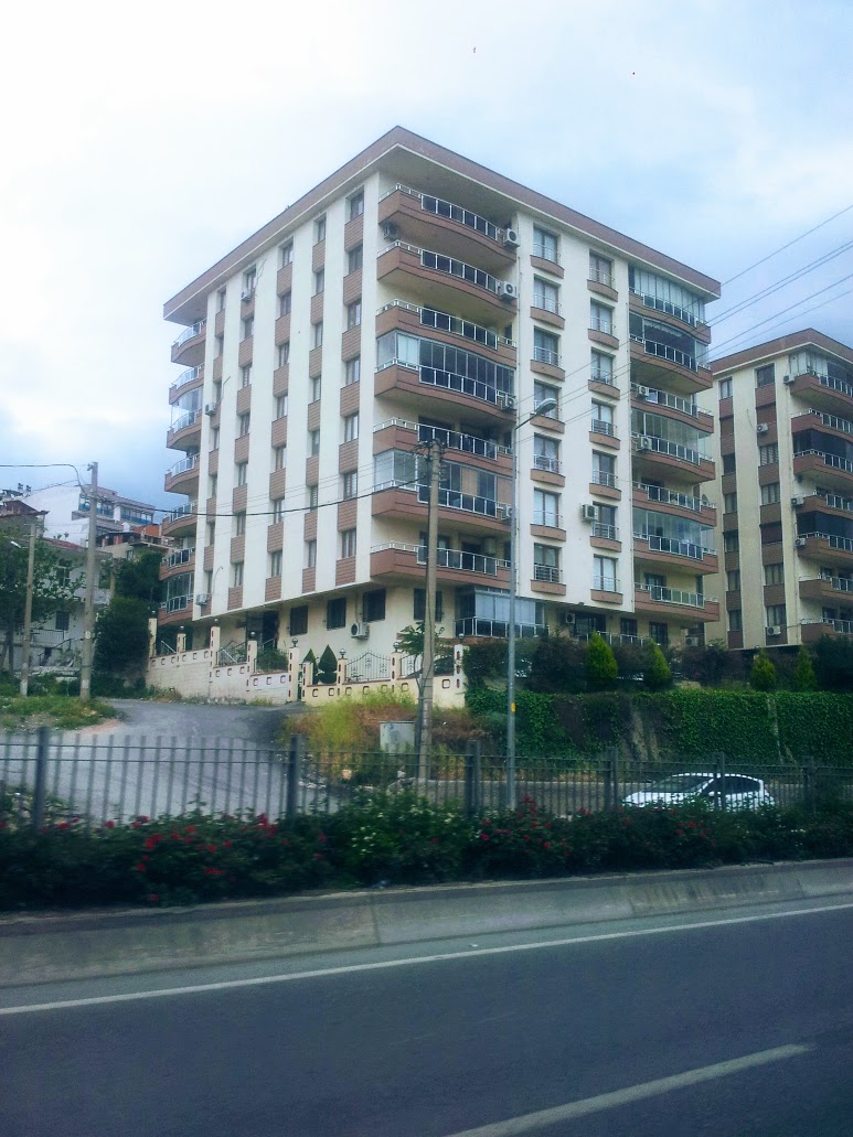 Özel Bayraklı Akşam Lisesi Fotoğrafları 1