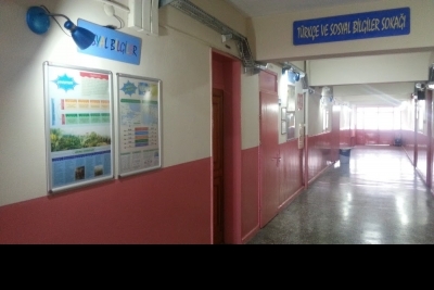 Özel Bornova Ortaokulu fotoğraf 3