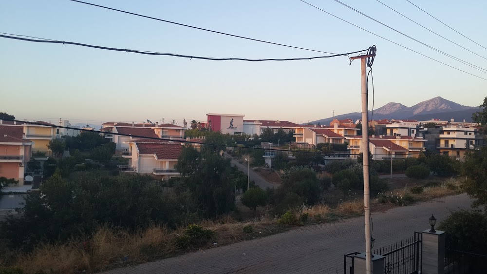 Özel İzmir Martı Ortaokulu Fotoğrafları 1