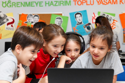 Özel İzmir Sev İlkokulu fotoğraf 1