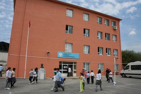 Kabakça İlkokulu kampüs fotoğrafı