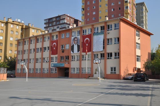 Ataşehir Kanuni Sultan Süleyman İlkokulu kampüs fotoğrafı