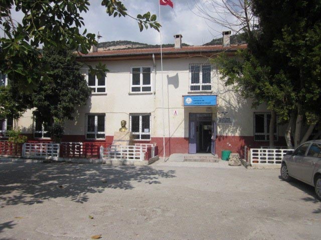 Köşkerler İlkokulu kampüs fotoğrafı
