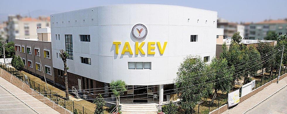 Karşıyaka Özel Takev İlkokulu kampüs fotoğrafı
