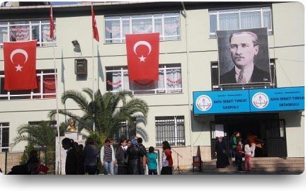 Kaya Sebati Tuncay Ortaokulu kampüs fotoğrafı