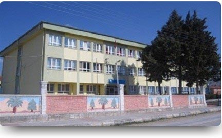 Esenler Kemer İlkokulu kampüs fotoğrafı