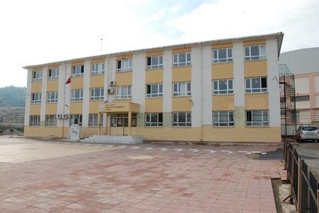 Kipa 10. Yıl Anadolu Lisesi kampüs fotoğrafı