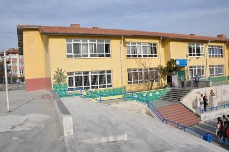 Keçiören Kocatepe İlkokulu kampüs fotoğrafı