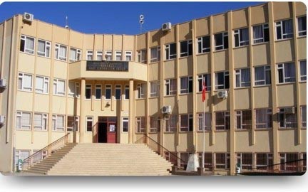 Konaklı Menderes Ortaokulu kampüs fotoğrafı