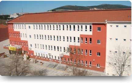 Küçükyalı Teknik Ve Endüstri Meslek Lisesi kampüs fotoğrafı