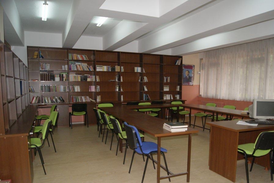 Mehmet Pisak Anadolu Lisesi kampüs fotoğrafı