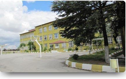 Mehmet Rüştü Uzel Teknik Ve Endüstri Meslek Lisesi kampüs fotoğrafı
