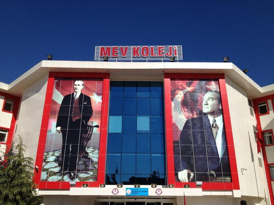 Mev Koleji Özel Basınköy İlkokulu kampüs fotoğrafı