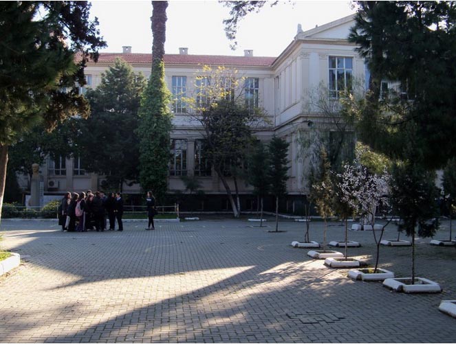 Namık Kemal Anadolu Lisesi kampüs fotoğrafı