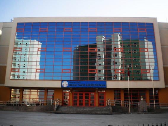 Nebahat Taşkın Ortaokulu kampüs fotoğrafı