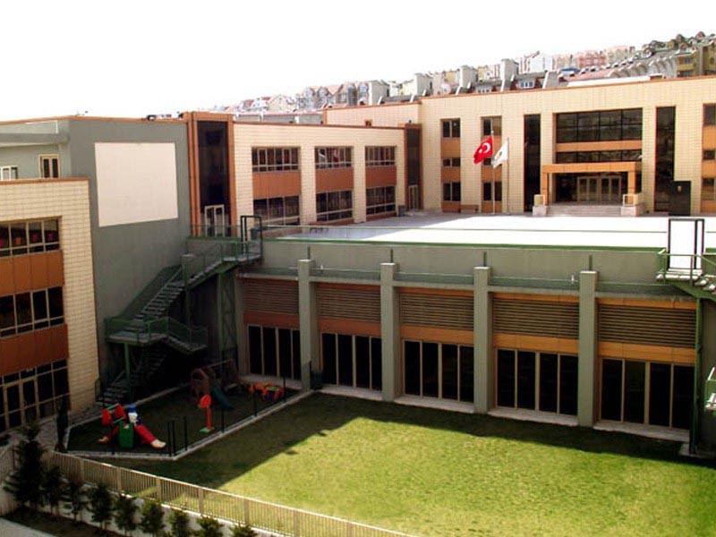 Özel Bahçeşehir Neslin Değişen Sesi İlkokulu kampüs fotoğrafı