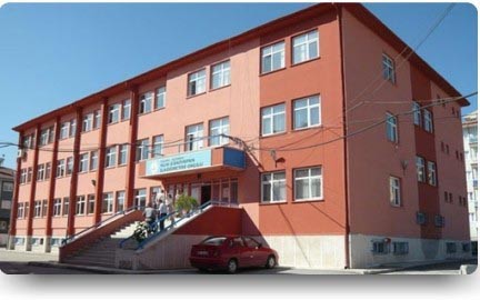 Keçiören Eskiyapan İlkokulu kampüs fotoğrafı