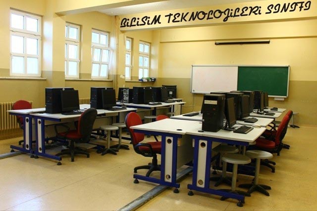Osmangazi Kız İmam Hatip Lisesi kampüs fotoğrafı