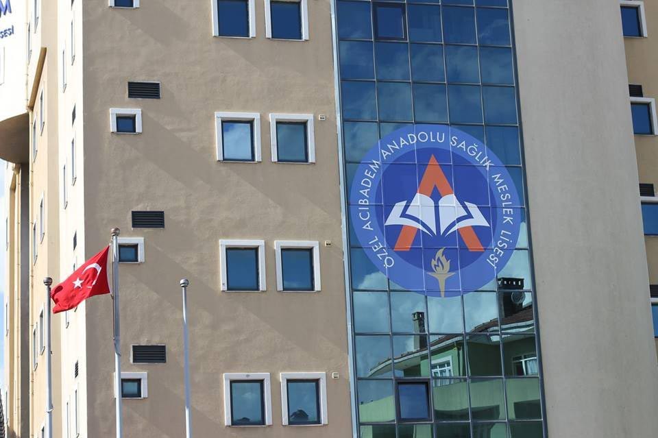 Özel Özgür Önder Akşam Lisesi kampüs fotoğrafı