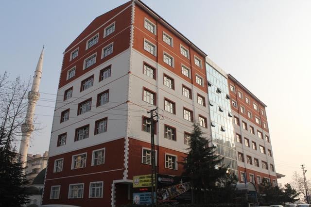 Özel Ayyıldız Ortaokulu kampüs fotoğrafı