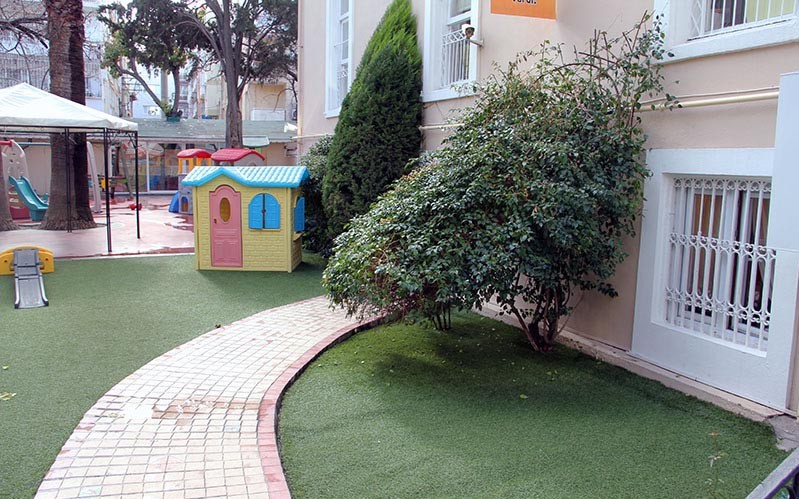 Özel Beyaz Balon Anaokulu (Güzelyalı Şubesi) kampüs fotoğrafı