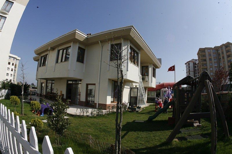 Özel Çamlık Alp Burak Anaokulu kampüs fotoğrafı