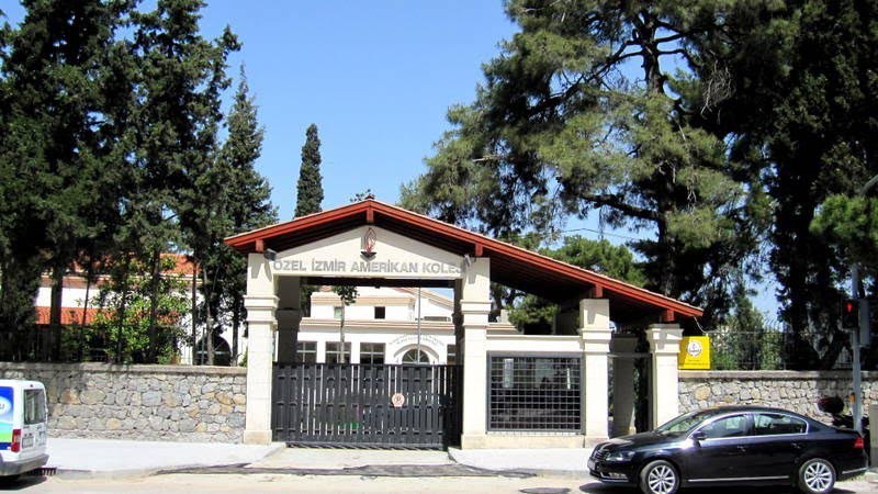 Özel İzmir Amerikan Koleji Lisesi kampüs fotoğrafı
