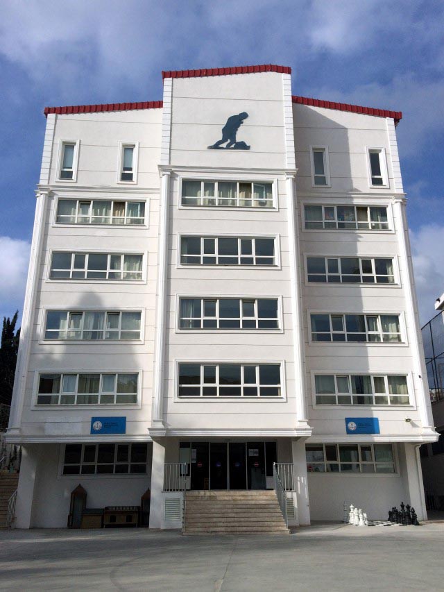 Özel Kadıköy Ortaokulu kampüs fotoğrafı