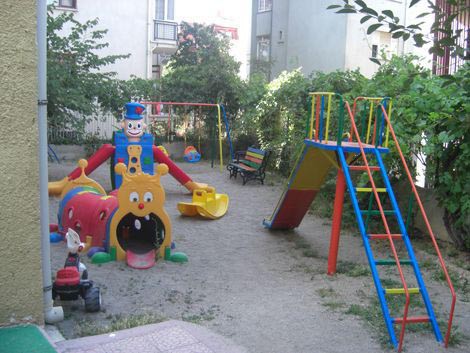 Özel Minik Arılar Kreş kampüs fotoğrafı