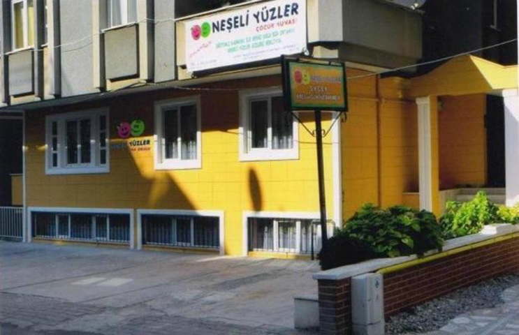 Özel Neşeli Yüzler Anaokulu kampüs fotoğrafı