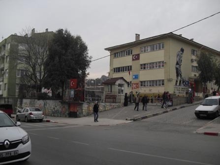 Kocaömer İlkokulu kampüs fotoğrafı