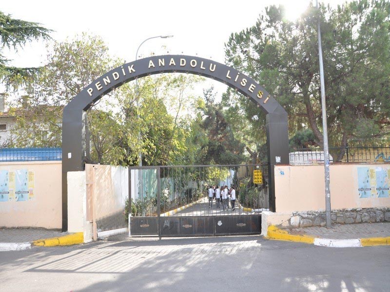 Pendik Anadolu Lisesi kampüs fotoğrafı