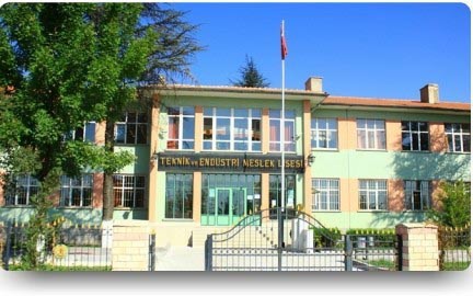 Polatlı Teknik Ve Endüstri Meslek Lisesi kampüs fotoğrafı