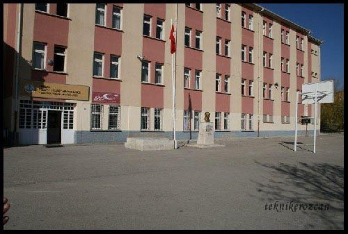 Polatlı Ticaret Meslek Lisesi kampüs fotoğrafı