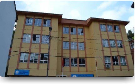 Rahmi Kirişçioğlu İlkokulu kampüs fotoğrafı