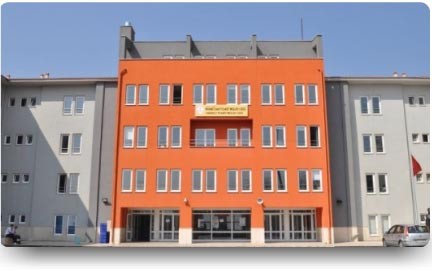 Sarıyer Mehmet Şam Ticaret Meslek Lisesi kampüs fotoğrafı