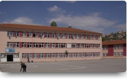 Satıkadın Ortaokulu kampüs fotoğrafı