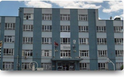 Şehit Albay İbrahim Karaoğlanoğlu Anadolu Lisesi kampüs fotoğrafı