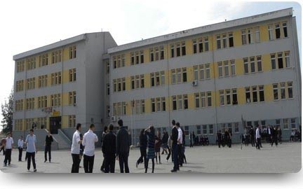 Şehit Ali Karaoğlan Lisesi kampüs fotoğrafı
