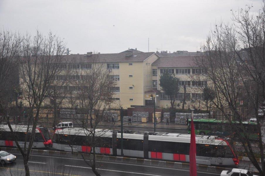 Şehremini Anadolu Lisesi kampüs fotoğrafı